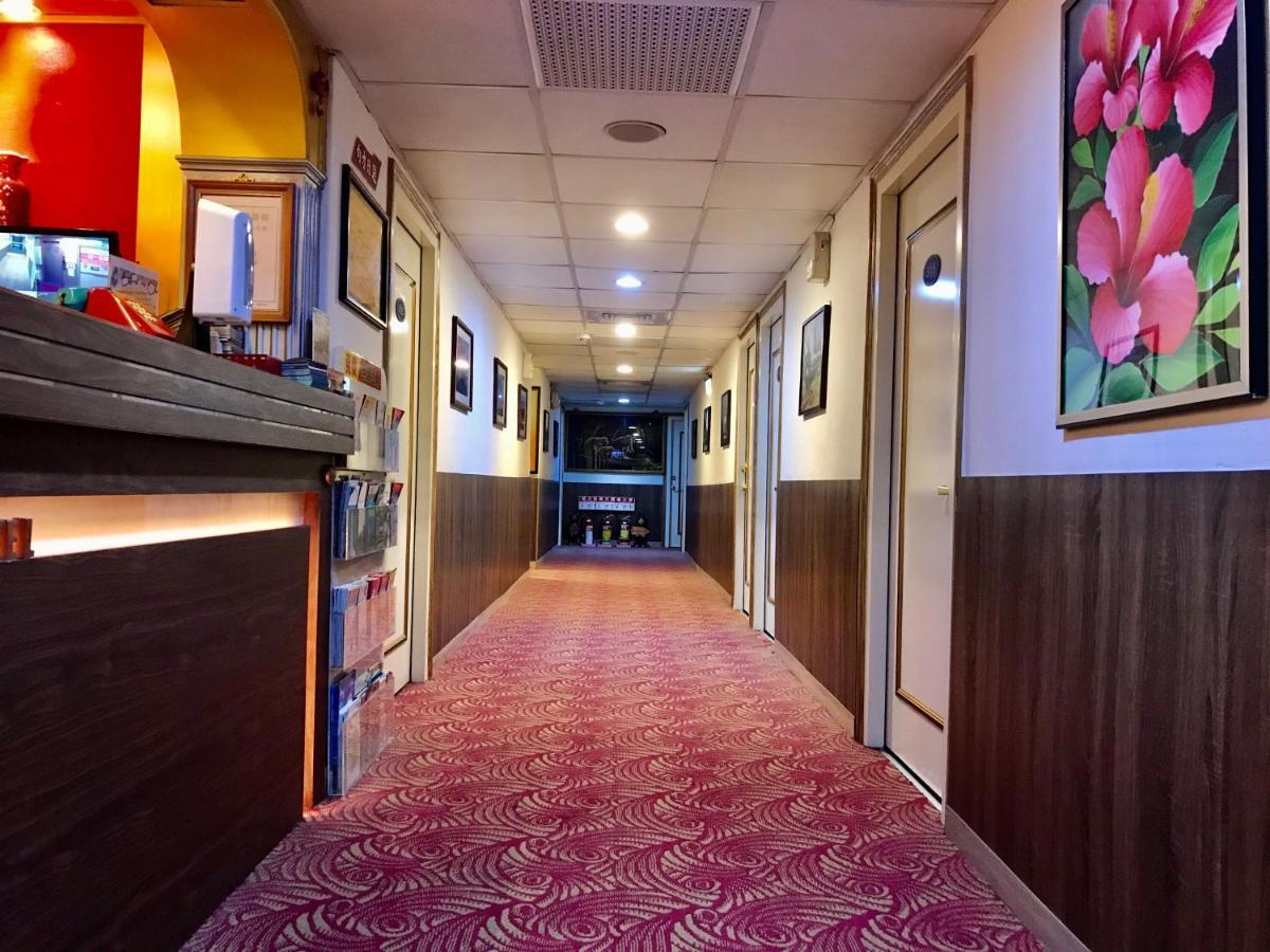 One Plus One Hotel Тайпей Екстериор снимка