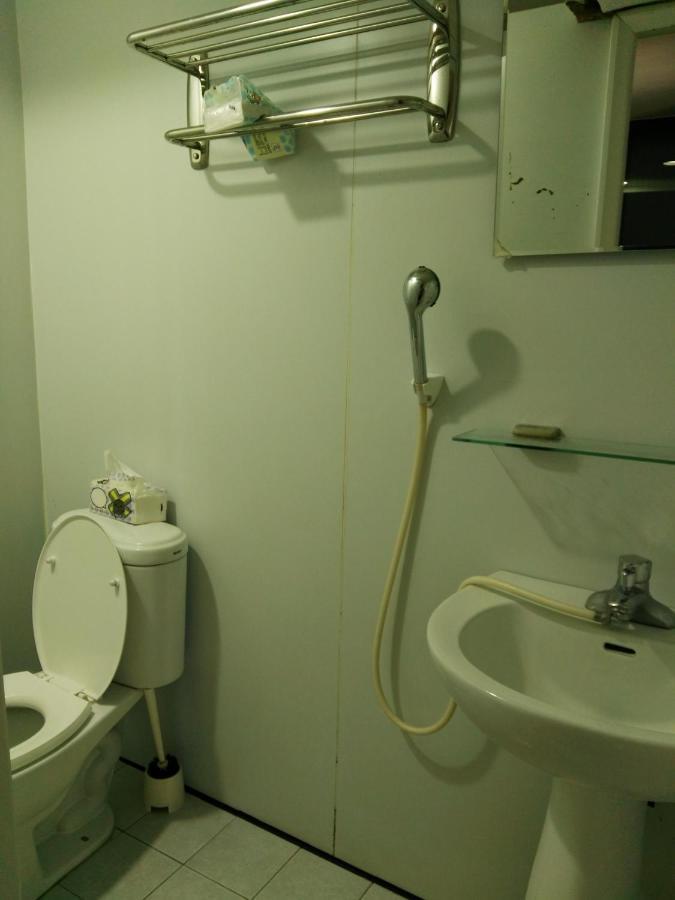 One Plus One Hotel Тайпей Екстериор снимка