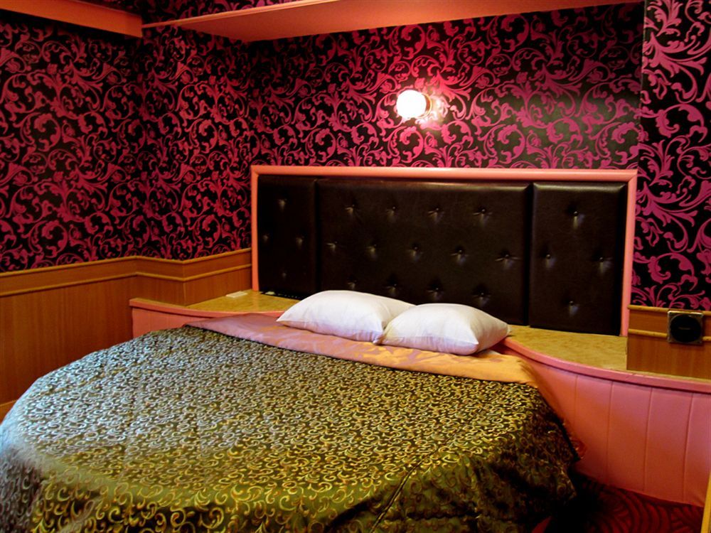 One Plus One Hotel Тайпей Екстериор снимка