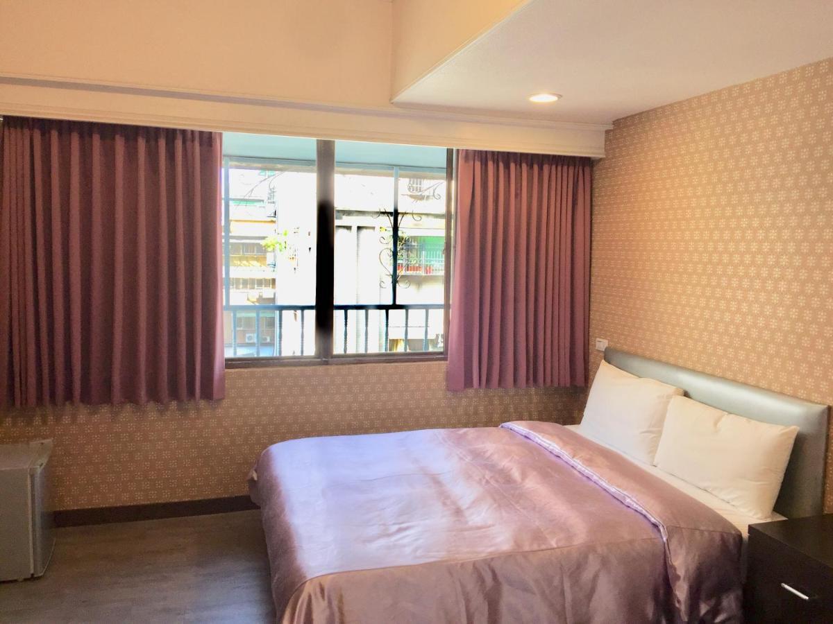 One Plus One Hotel Тайпей Екстериор снимка